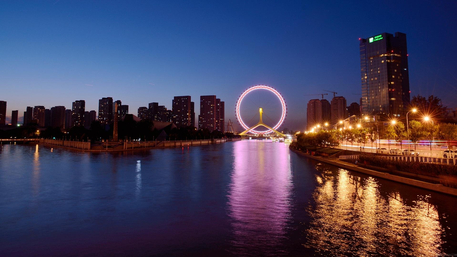 天津，友情、家庭与爱的温馨日常故事